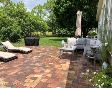 2141 Chinaberry Circle Se - Photo Thumbnail 12