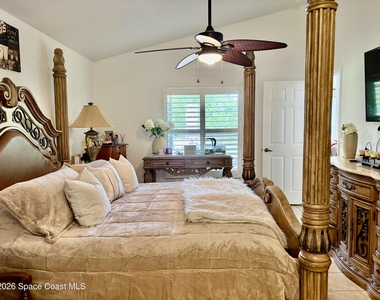 2141 Chinaberry Circle Se - Photo Thumbnail 7