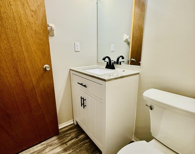 851 Dow Lane - Photo Thumbnail 13