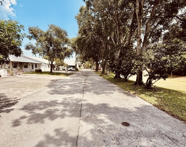 851 Dow Lane - Photo Thumbnail 35