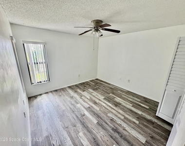 420 Catamaran Drive - Photo Thumbnail 10