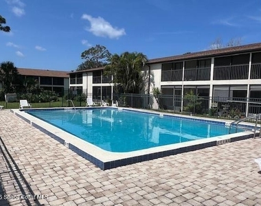 420 Catamaran Drive - Photo Thumbnail 17