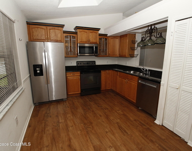 1735 Hazelton Street Nw - Photo Thumbnail 3