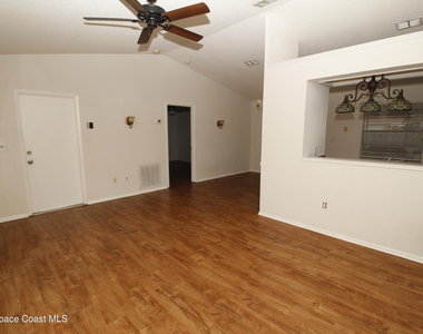 1735 Hazelton Street Nw - Photo Thumbnail 2