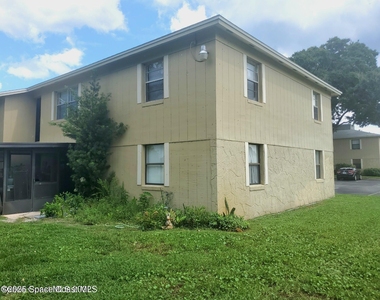 4304 London Town Road - Photo Thumbnail 3