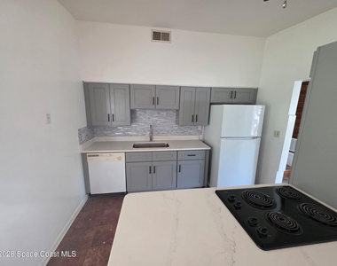 22 Knollwood Drive - Photo Thumbnail 4