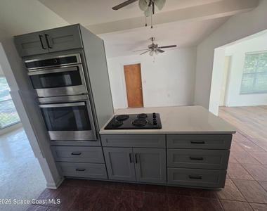 22 Knollwood Drive - Photo Thumbnail 5