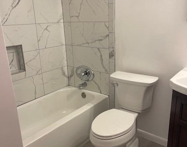 22 Knollwood Drive - Photo Thumbnail 8