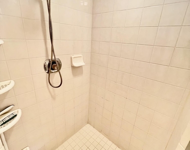 555 Harrison Avenue - Photo Thumbnail 17