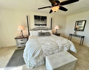 555 Harrison Avenue - Photo Thumbnail 12