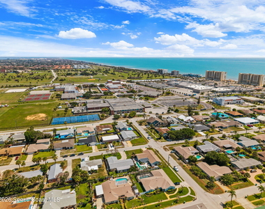 310 Lee Avenue - Photo Thumbnail 7