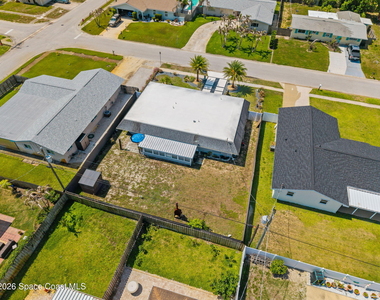 310 Lee Avenue - Photo Thumbnail 5