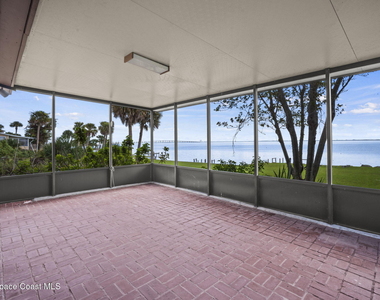 6785 Riveredge Drive - Photo Thumbnail 3