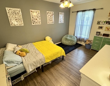 3850 Aria Drive - Photo Thumbnail 15