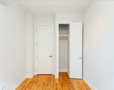 184 Suydam Street - Photo Thumbnail 9