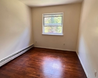 1440 East 85 Street - Photo Thumbnail 6