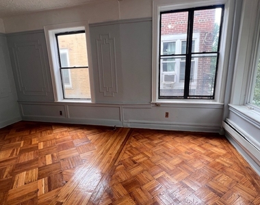 593 Miller Avenue - Photo Thumbnail 4