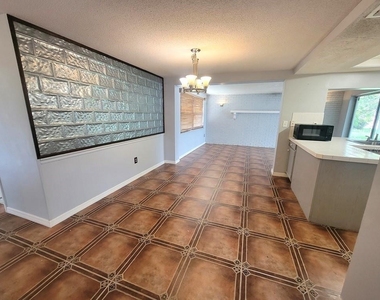 3702 Sail Drive - Photo Thumbnail 6