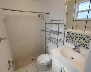 3702 Sail Drive - Photo Thumbnail 17