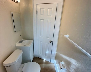 634 14th Street N - Photo Thumbnail 8