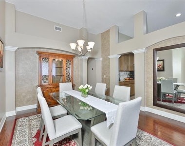 7318 Guilford Pine Lane - Photo Thumbnail 2