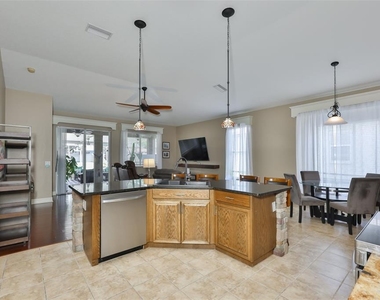7318 Guilford Pine Lane - Photo Thumbnail 5