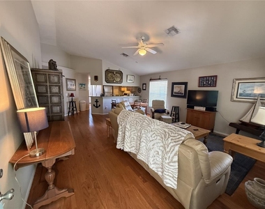 7512 S Mascotte Street - Photo Thumbnail 5