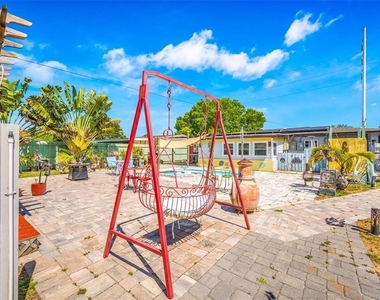 1572 77th Avenue N - Photo Thumbnail 32