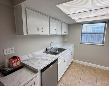4624 Durney Street - Photo Thumbnail 12