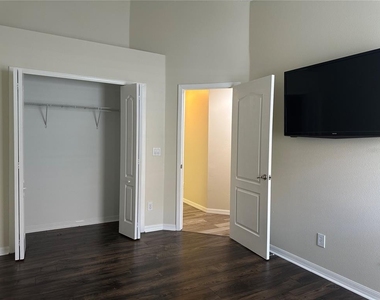3145 Dunstable Drive - Photo Thumbnail 22