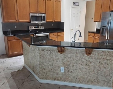 1003 Lumsden Trace Circle - Photo Thumbnail 7