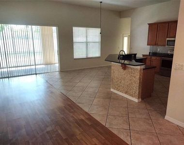 1003 Lumsden Trace Circle - Photo Thumbnail 3