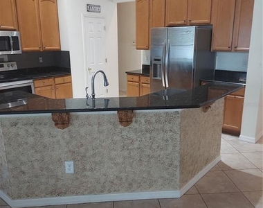 1003 Lumsden Trace Circle - Photo Thumbnail 8