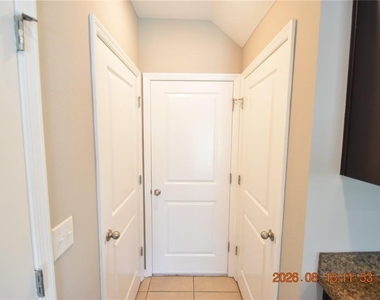 10233 Mangrove Well Road - Photo Thumbnail 27