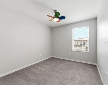 7052 Grand Elm Drive - Photo Thumbnail 11
