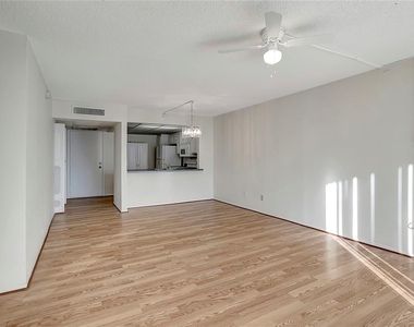 14130 Rosemary Lane - Photo Thumbnail 10