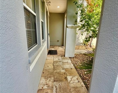 10638 Dawns Light Drive - Photo Thumbnail 2