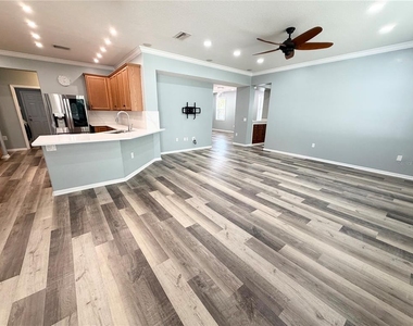 10638 Dawns Light Drive - Photo Thumbnail 10