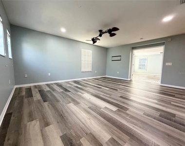 10638 Dawns Light Drive - Photo Thumbnail 34