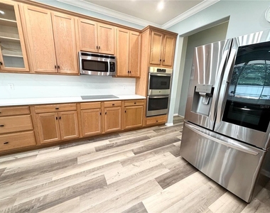10638 Dawns Light Drive - Photo Thumbnail 15