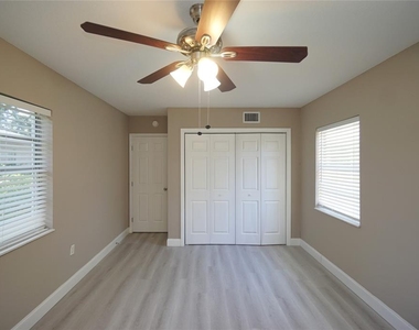 3519 W Price Avenue - Photo Thumbnail 11