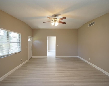 3519 W Price Avenue - Photo Thumbnail 19