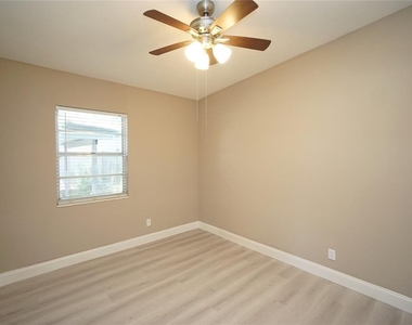 3519 W Price Avenue - Photo Thumbnail 28