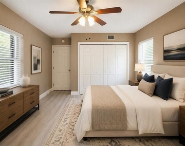 3519 W Price Avenue - Photo Thumbnail 10