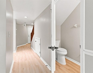 14635 Par Club Circle - Photo Thumbnail 8