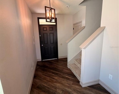 7623 Tuscan Bay Circle - Photo Thumbnail 10
