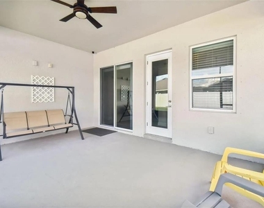2776 Satilla Loop - Photo Thumbnail 12