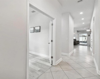 2776 Satilla Loop - Photo Thumbnail 32