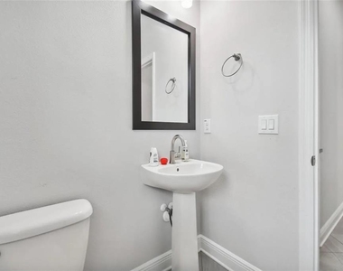 2776 Satilla Loop - Photo Thumbnail 26