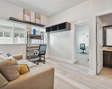 2776 Satilla Loop - Photo Thumbnail 17